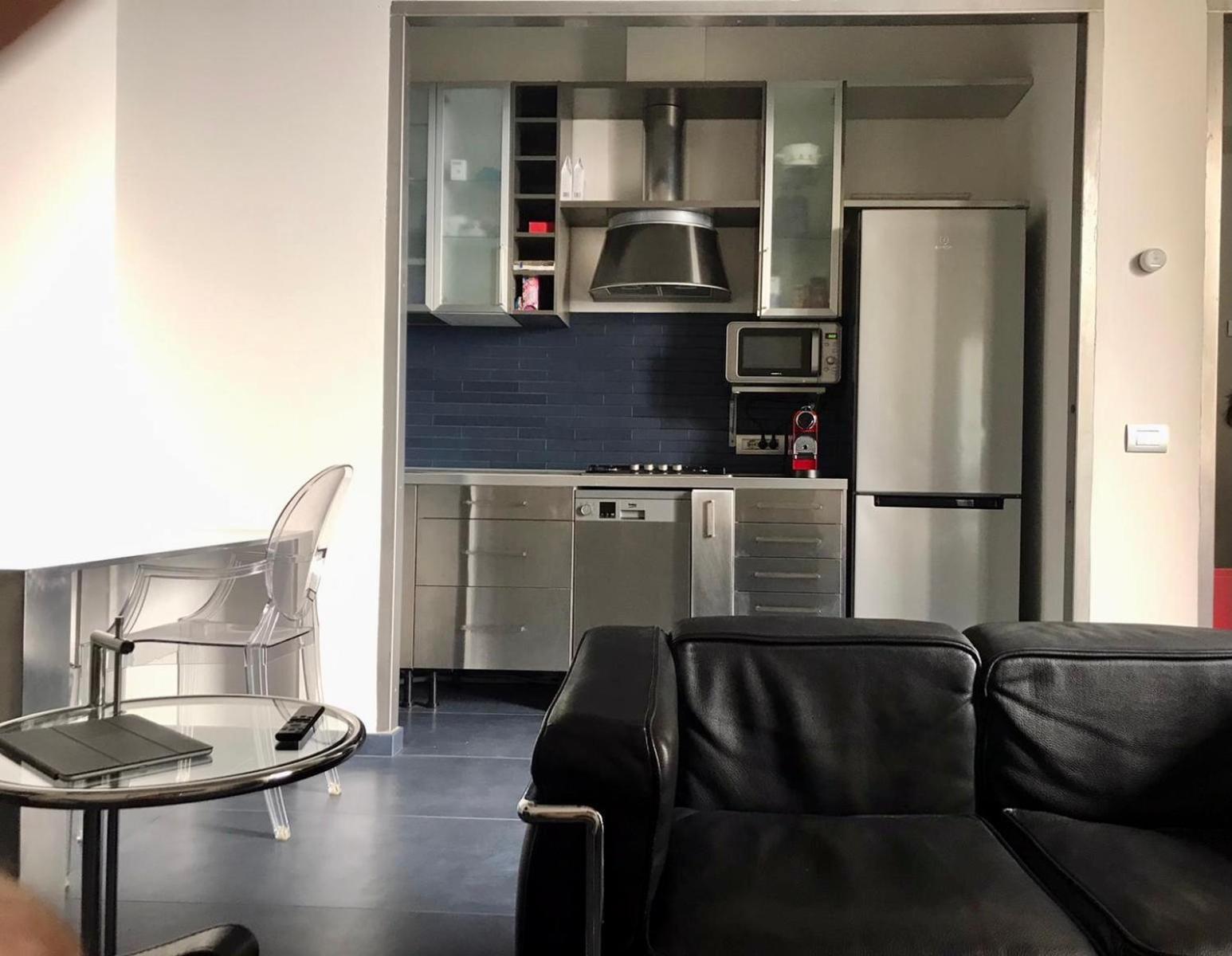 Domus Apartment Modena Bagian luar foto
